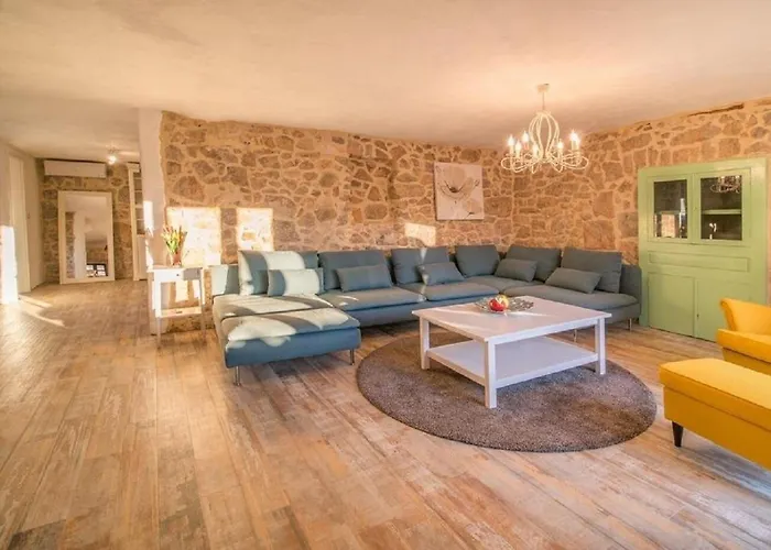 House Frank * Vrbnik (Primorje-Gorski Kotar)