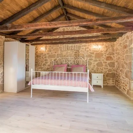 House Frank * Vrbnik (Primorje-Gorski Kotar)