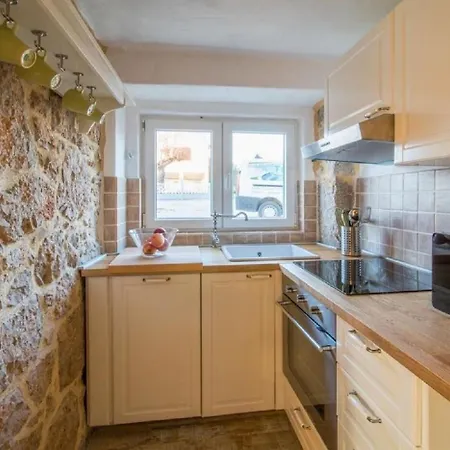 Nyaraló House Frank Vrbnik