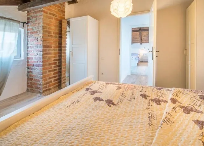 House Frank Vrbnik (Primorje-Gorski Kotar)